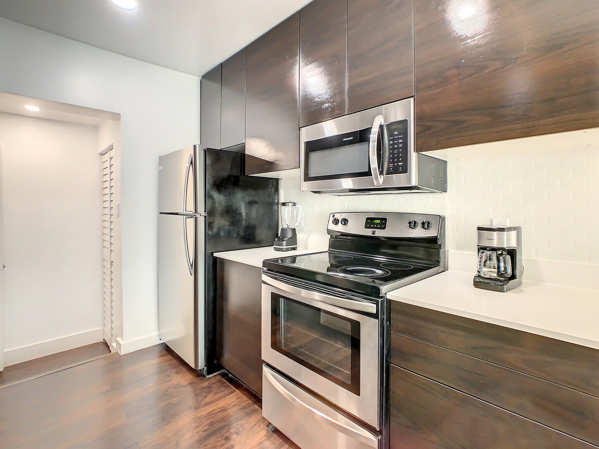 Building Photo - 2714 SW 36th Ave