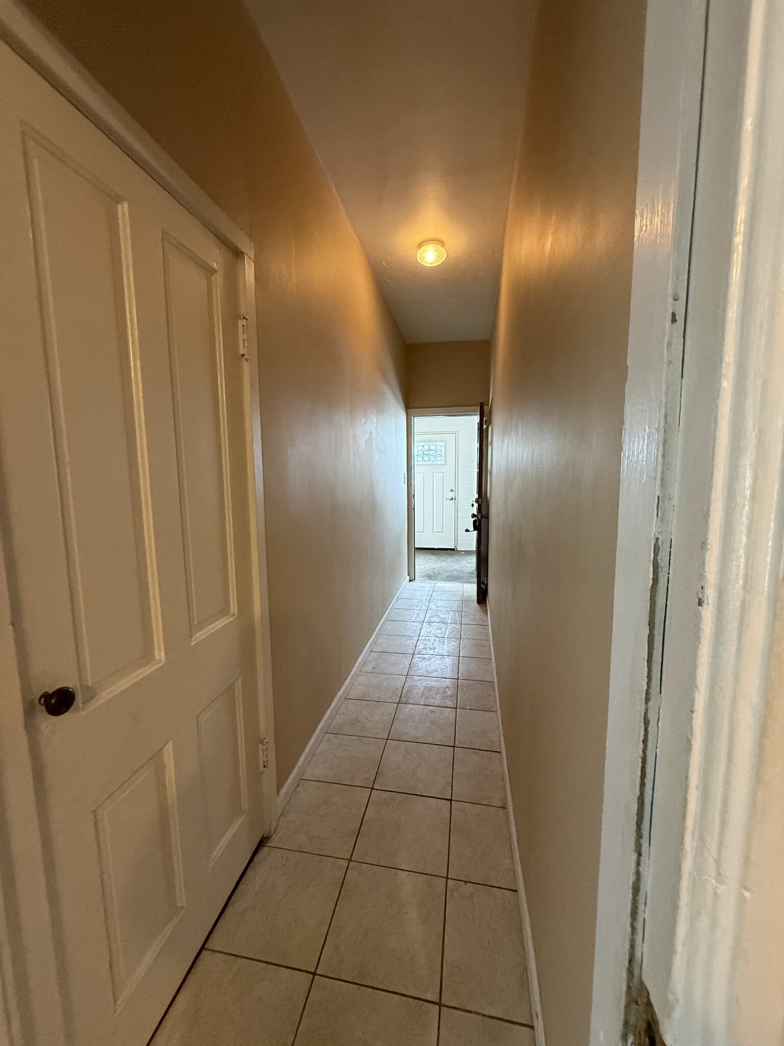 Building Photo - 424 W 17th St