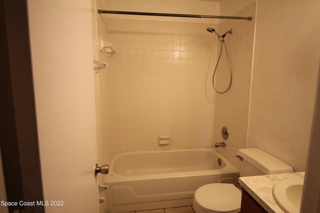 Building Photo - 1735 Hazelton St NW