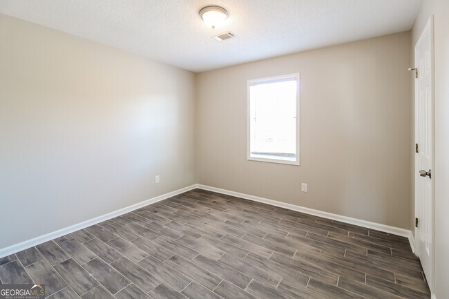 Building Photo - 4603 Quail Pointe Dr