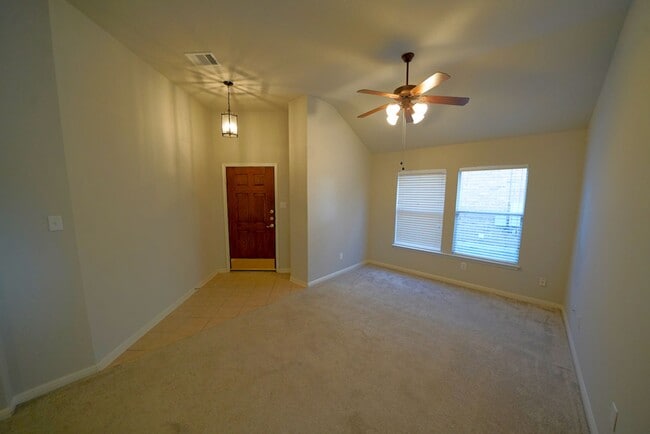 Building Photo - Gorgeous Single Story Home in Cibolo! Real...