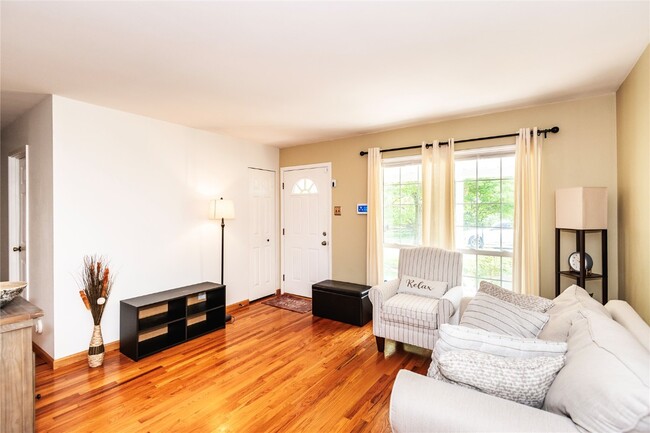 Building Photo - 10411 Antrim Dr