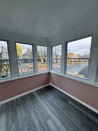 Building Photo - 543 Brooks Ave