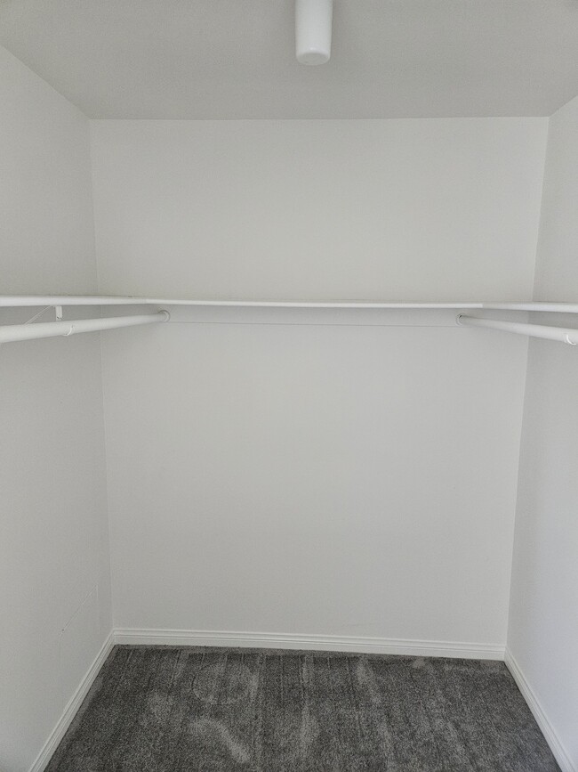 Large Walk-in Closet - 1145 Yale St