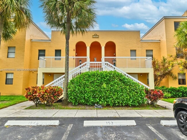 Building Photo - 5200 NW 31st Ave