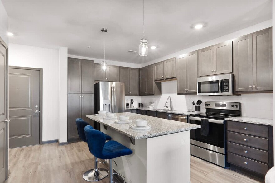 Building Photo - 1540 Dunn Rd