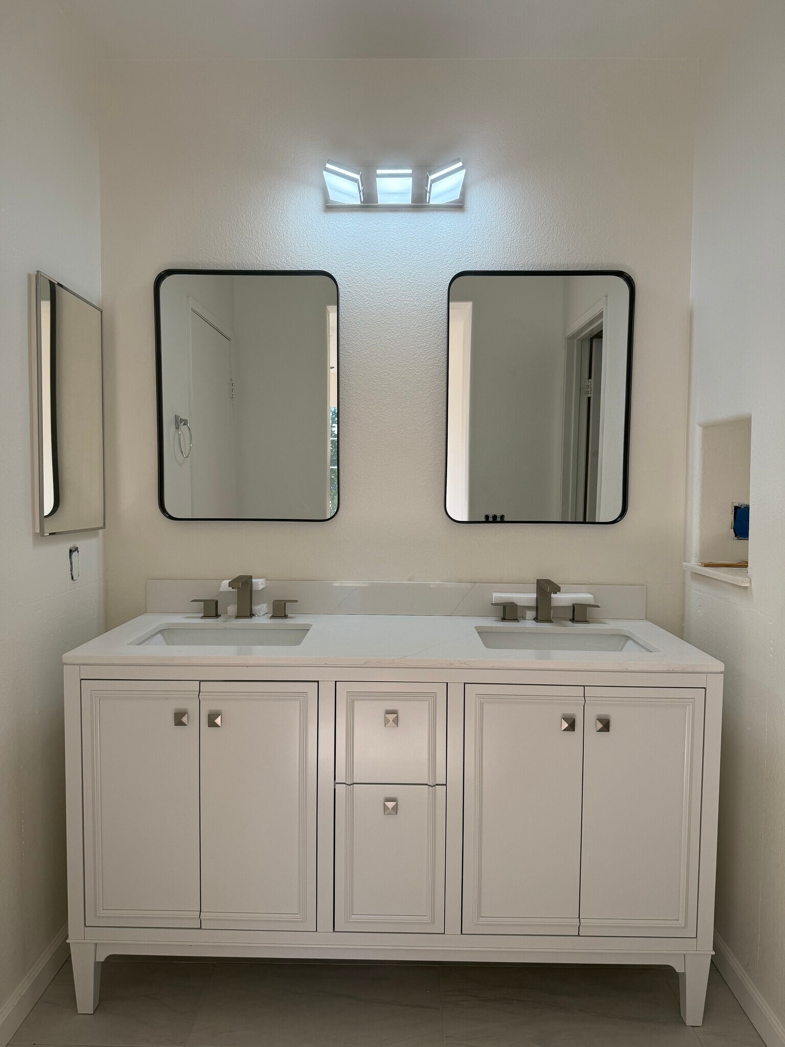 Master bathroom vanity - 33432 Winston Way