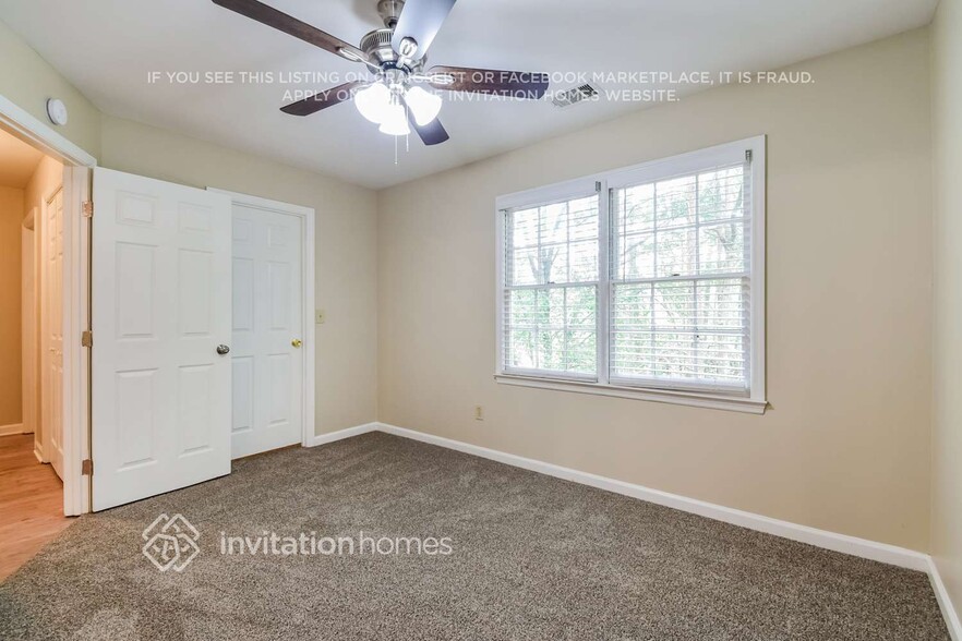 Building Photo - 2785 Briarfield Way NE
