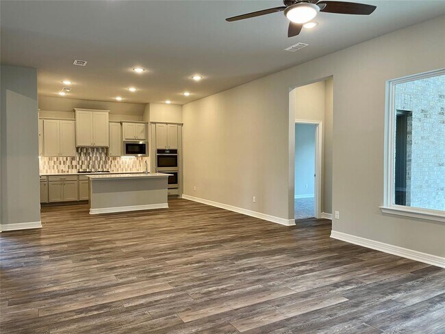 Building Photo - 24226 Maple Summit Ln