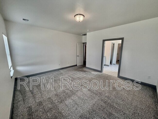 Building Photo - 3613 Shutter Ridge Dr