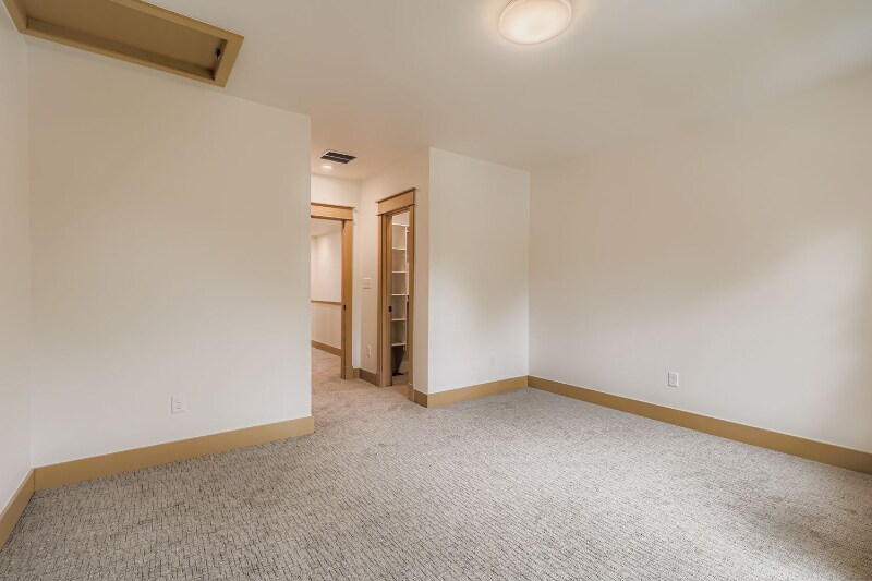Building Photo - 53 Elati St