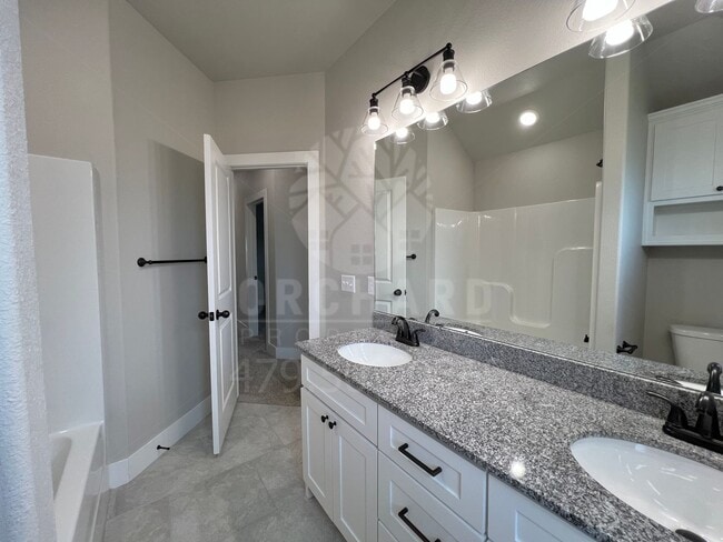 Building Photo - Tontitown- Single-Family Homes- Spacious Hickorywood Plan