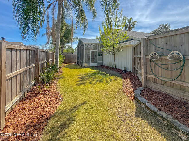 Building Photo - 193 Miraloma Ln