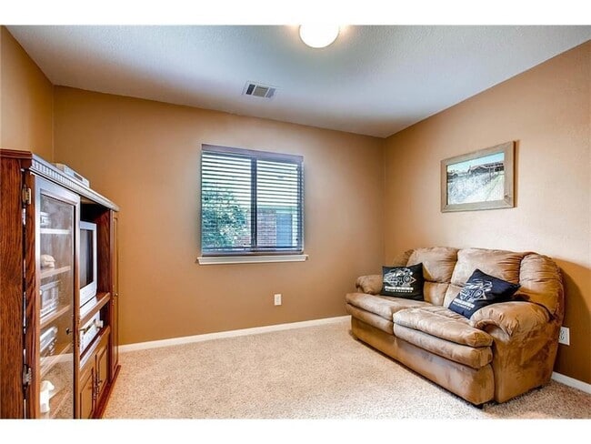 Building Photo - 20313 Wayzata Ct