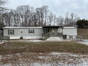 Building Photo - 5843 Meadville Rd