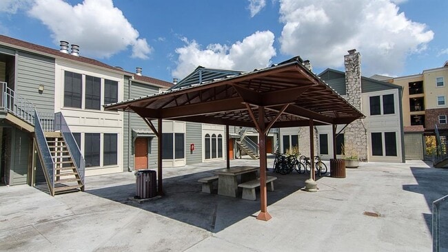 Building Photo - 2529 Rio Grande St
