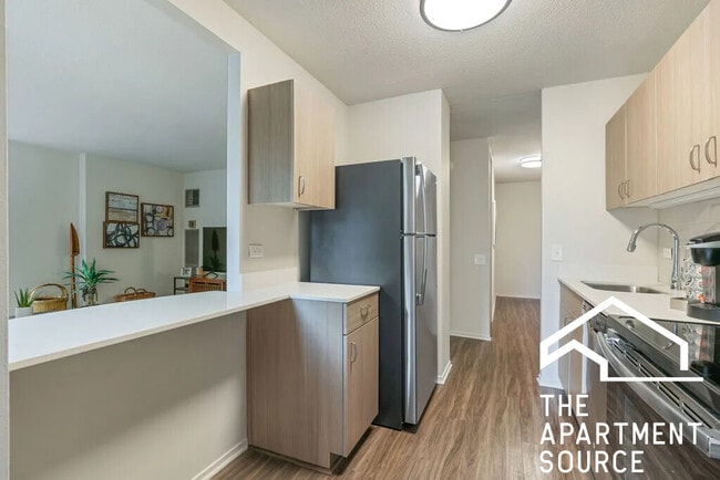 Building Photo - 1130 N Dearborn St