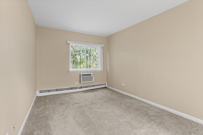 Building Photo - 1489 N Winslowe Dr