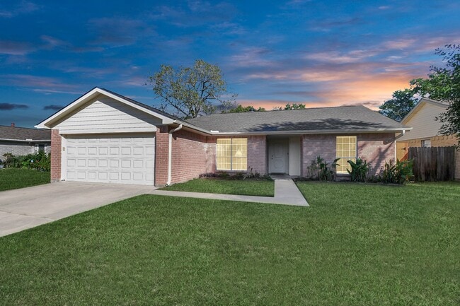 Building Photo - 10023 King Ranch Ln