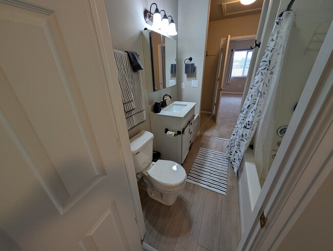 Building Photo - 4514 Laramie St