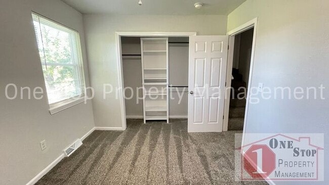 Building Photo - Charming 3-bedroom, 1-bathroom in Independ...