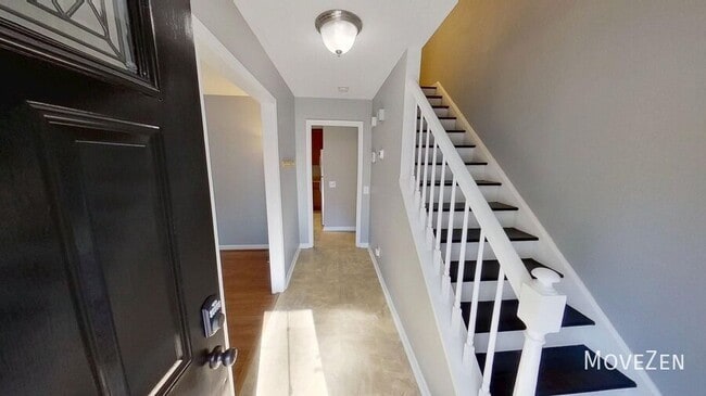 Building Photo - 6017 Whittier Dr