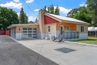 Building Photo - 14420 E Wellesley Ave