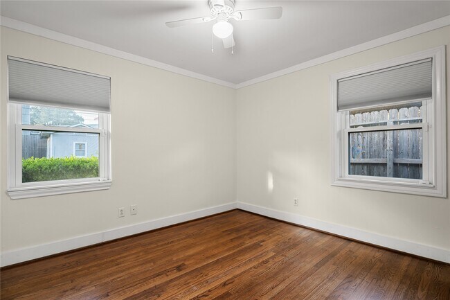 Building Photo - 2210 Nina Lee Ln