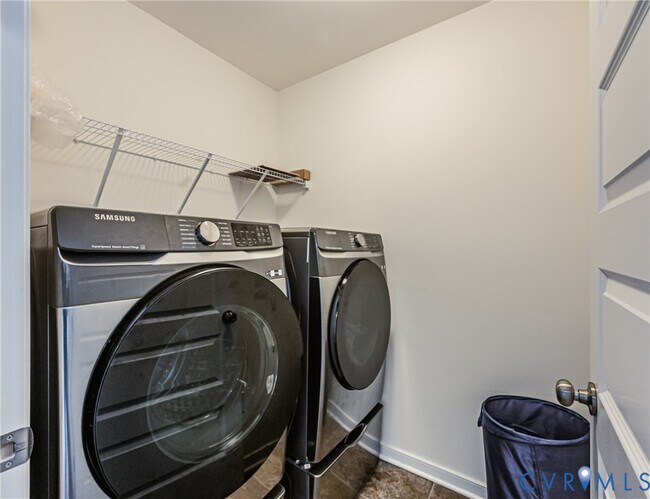 Building Photo - 8105 Lyman Ct
