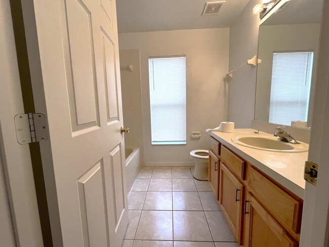Building Photo - 246 Clarinet Way