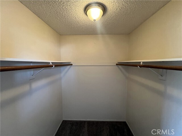 Building Photo - 1077 E 71st Way