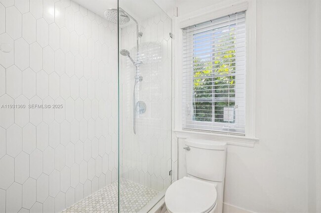 Building Photo - 3002 Segovia St