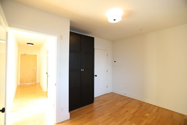 Building Photo - 776 Tehama St
