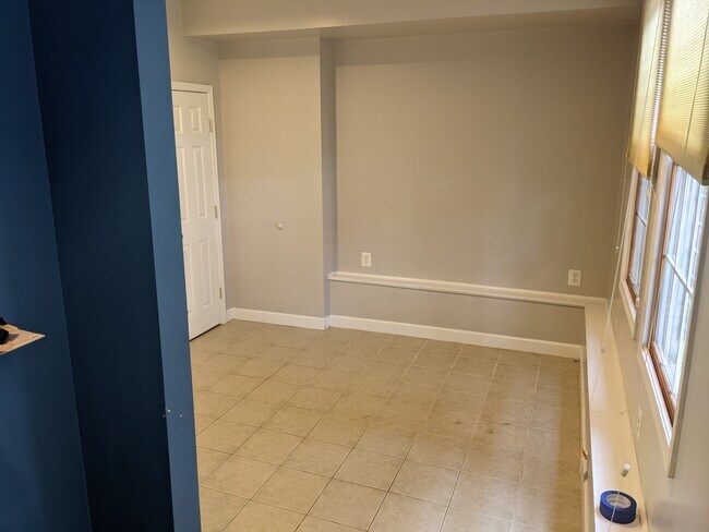 Bedroom alternate view - 1414 3rd St NW