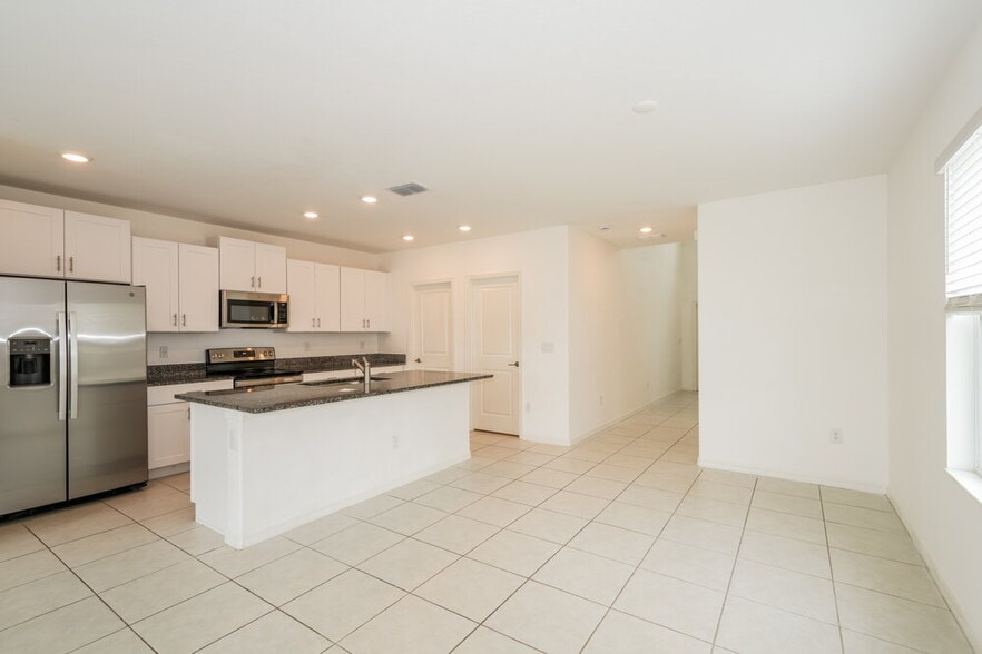 Building Photo - 17839 Cloudless Bliss Dr