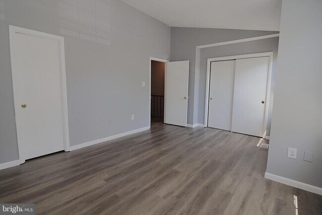 Building Photo - 18365 Honeylocust Cir