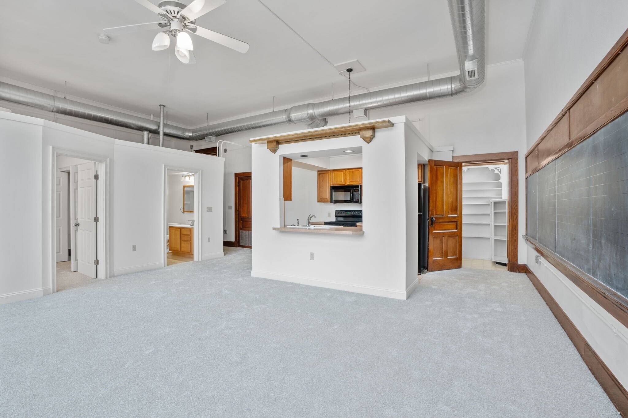 Building Photo - 249 N Athenian Ave