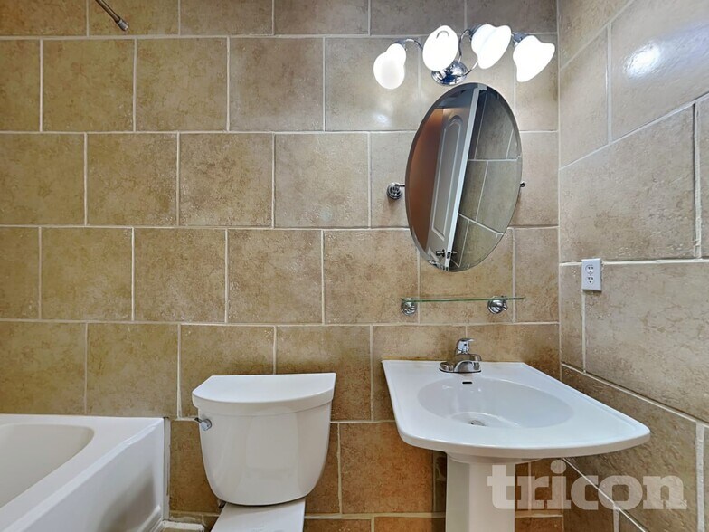 Building Photo - 2940 Emerald Springs Dr