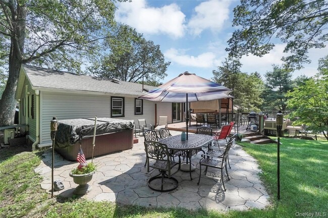 Building Photo - 41 Peddler Hill Rd