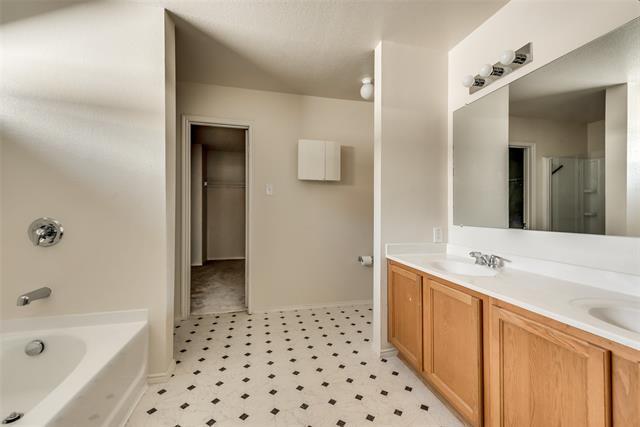 Building Photo - 1309 Shelborn Dr