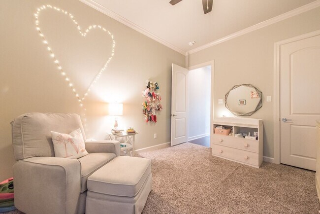 Building Photo - Sherwood Rental