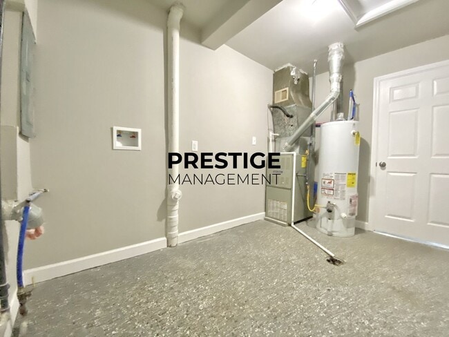 Building Photo - Updated 2 Bedroom Home in Gary