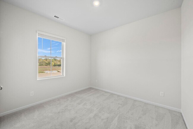 Building Photo - Beautiful New Construction!