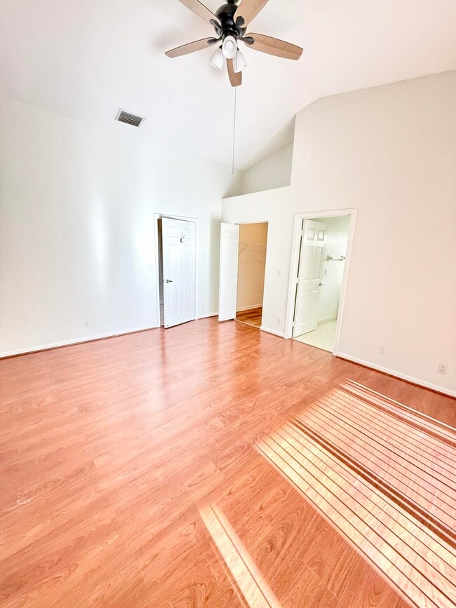 Building Photo - 5609 Descartes Cir