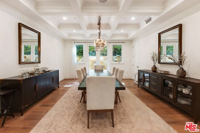 Building Photo - 363 S Saltair Ave