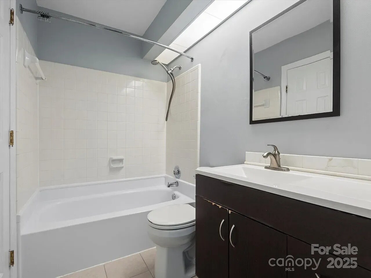 Building Photo - Room in Condo on S Vicksburg Park Ct