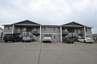 Building Photo - Super clean 2 bed 1 bath apartment in Port...