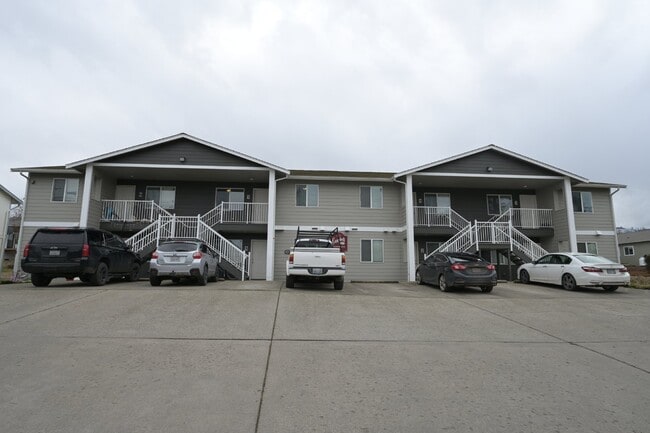 Primary Photo - Super clean 2 bed 1 bath apartment in Port...
