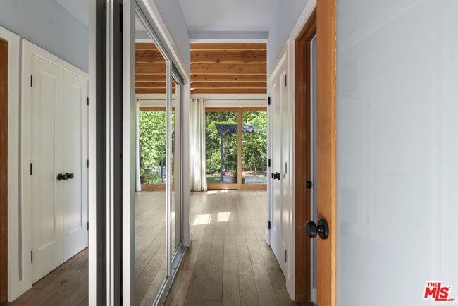 Building Photo - 4031 Camero Ave