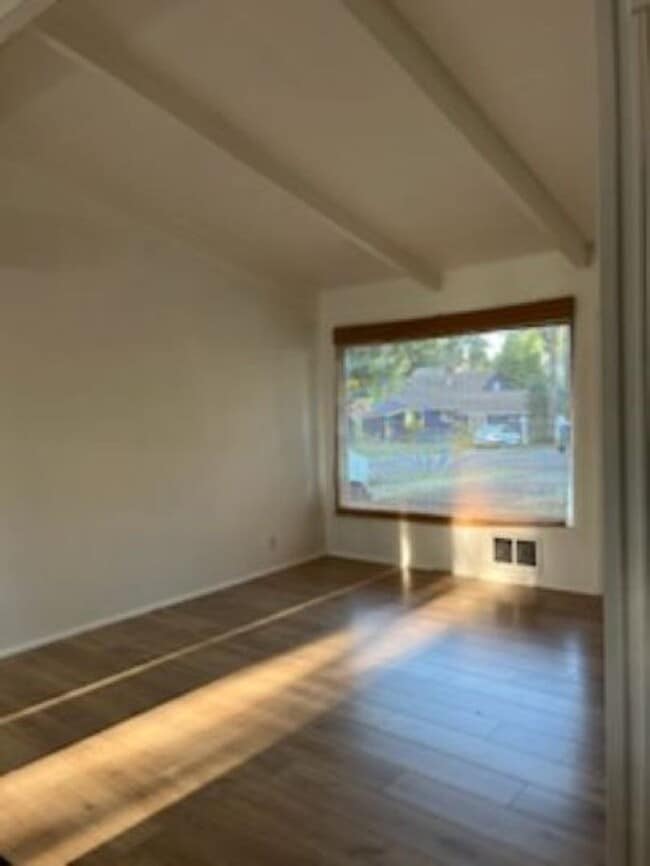 Building Photo - Remolded Rambler 3BR, 1BA,Big shop, fenced...